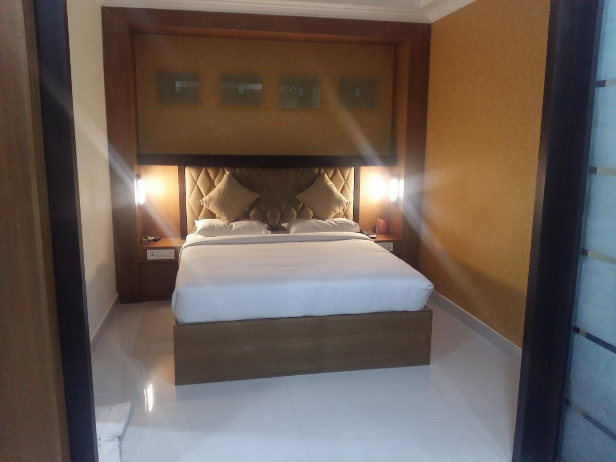 Hotel Sree Gokulam Residency Thrissur Exterior foto